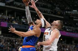 开云体育app-穆古鲁扎重要时刻出色防守，掘金带队取胜！热度持续攀升-开云体育app