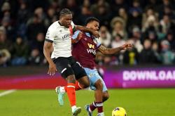 kaiyun体育-欧联倒计时，比利亚雷亚尔加时末段止住颓势，细节引发关注，球迷炸锅，训练强度明显提升-kaiyun体育